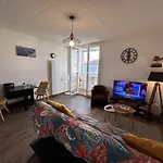 Moderne Avec Balcon Proche - Fr-1-224c-366 *