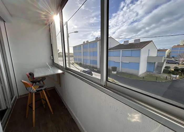 Moderne Avec Balcon Proche - Fr-1-224c-366 *