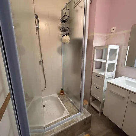 Moderne Avec Balcon Proche - Fr-1-224c-366 Appartement *